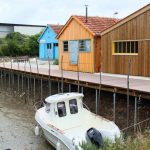 Casas de pescadores en el puerto de Chateau d´Oléron en la isla de Oléron en Francia
