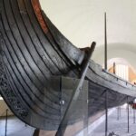 Detalle del casco de un barco en el Museo de Barcos Vikingos de Oslo
