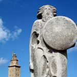 Breogán de José Cid en el parque escultórico de la Torre de Hércules en A Coruña
