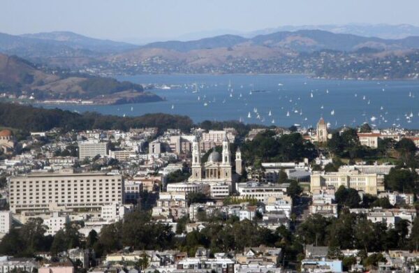 Vistas panorámicas de San Francisco desde el mirador de Twin Peaks - Estados Unidos