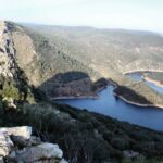 Vistas del Tajo desde el Castillo del parque nacional de Monfrague en Extremadura