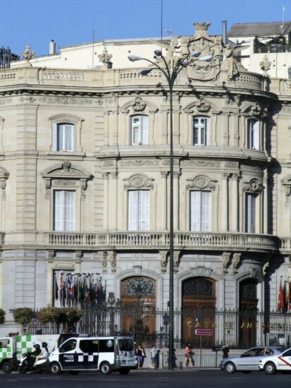 Palacio de Linares en la plaza de Cibeles de Madrid