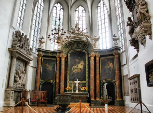 Altar Mayor de la iglesia Marienkirche, la más antigua de Berlín