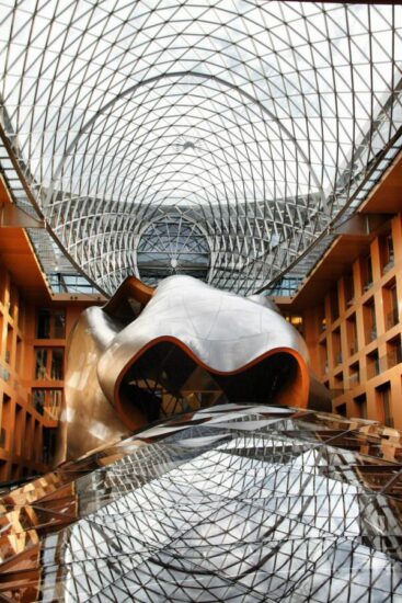 Cola de la Ballena de Frank Gehry, auditorio del Banco DZ de Berlín