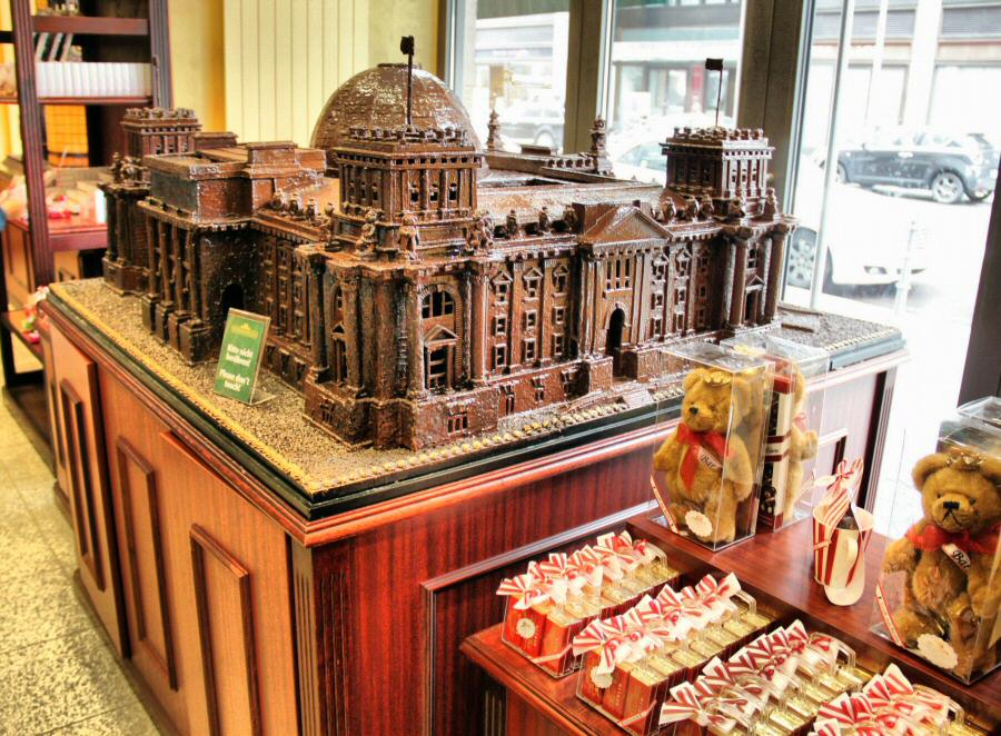 Maqueta de chocolate del Reichstag en Fassbender & Rausch en Berlín