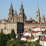 Vistas panorámicas de Santiago de Compostela desde el parque de la Alameda