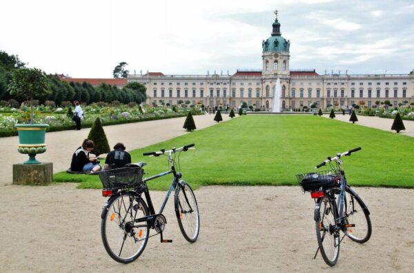 Jardines del palacio de Charlottenburg en Berlín