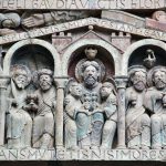 Esculturas en el tímpano del Juicio Final de la Abadía de Conques