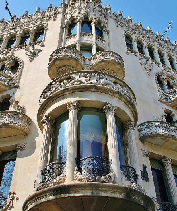 Casa modernista Lleó y Morera en Barcelona