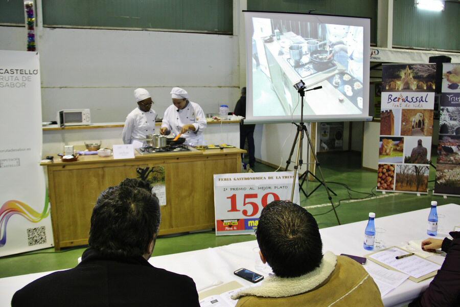 Concurso gastronómico de la trufa negra en la Mostra del Ports-Maestrat de Castellón