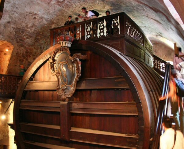 Gran Barril de Vino en el Castillo de Heidelberg en Alemania