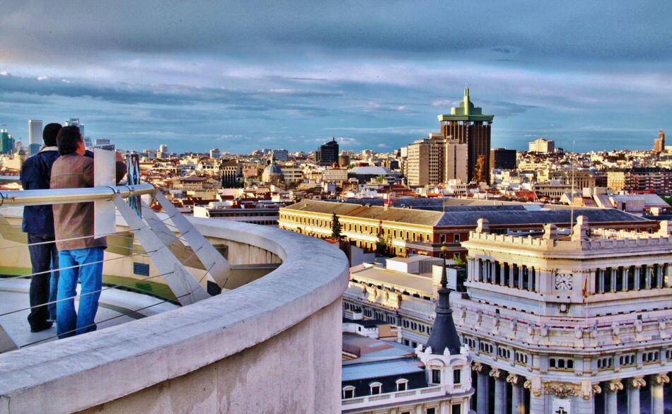 Vistas panorámicas desde azotea Círculo Bellas Artes en Madrid