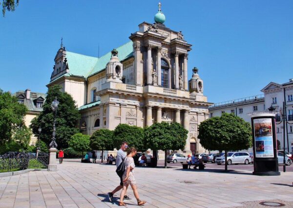 Iglesia del Patrocinio de San José en la Ruta Real de Varsovia
