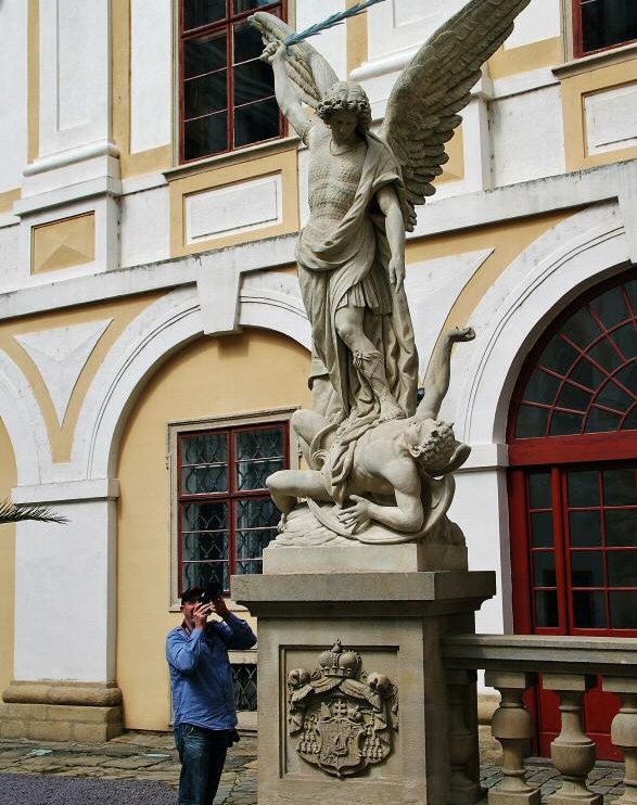 Patio del palacio arzobispal de Kromeriz en República Checa
