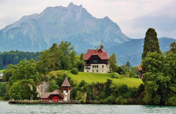 Paisajes en el Lago Lucerna en Suiza