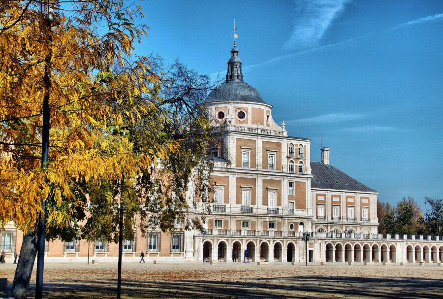 Palacio de Aranjuez cerca de Madrid