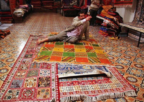 El vendedor de alfombras en Tetuán