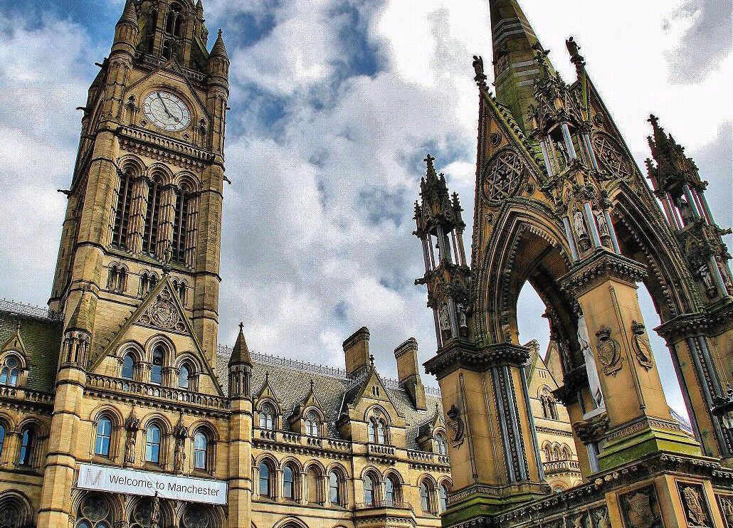 Ayuntamiento de Manchester, edificio de estilo arquitectónico neo-gótico