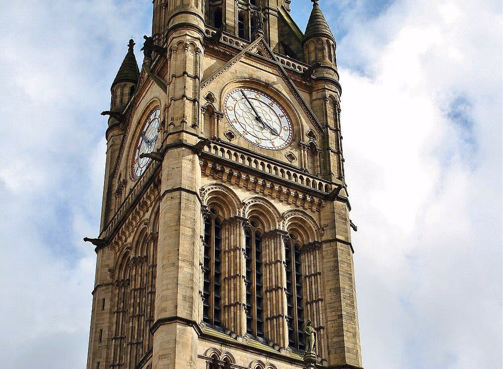 Ayuntamiento de Manchester, edificio de estilo arquitectónico neo-gótico