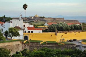 Fortificaciones en Elva en el Alentejo de Portugal