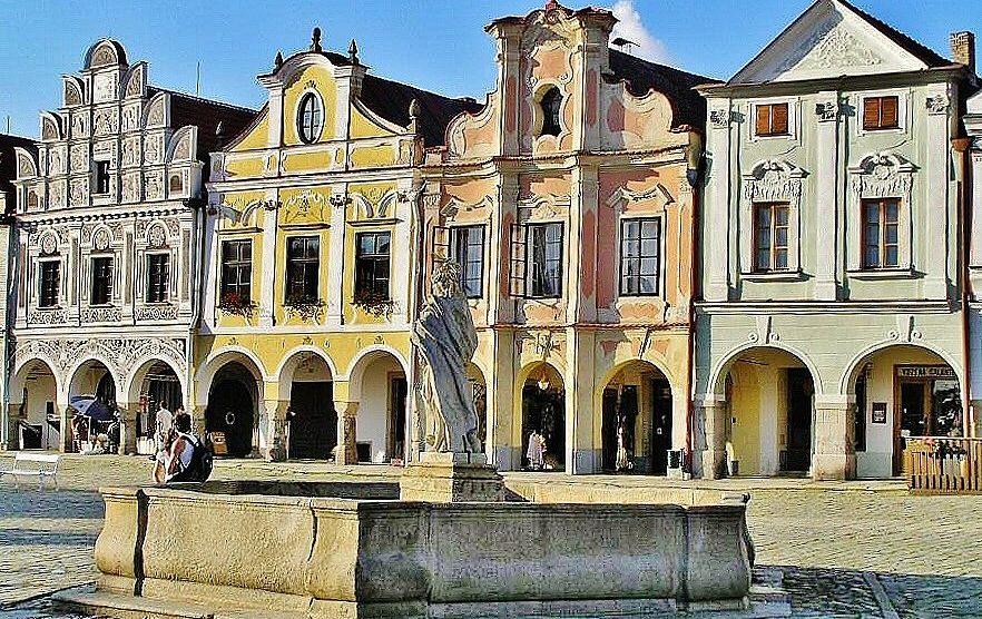 Plaza Mayor de Telc en República Checa