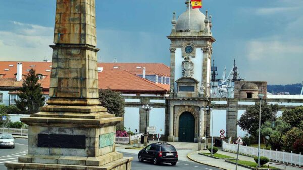 Históricos Arsenal Militar y astilleros de Ferrol en Coruña