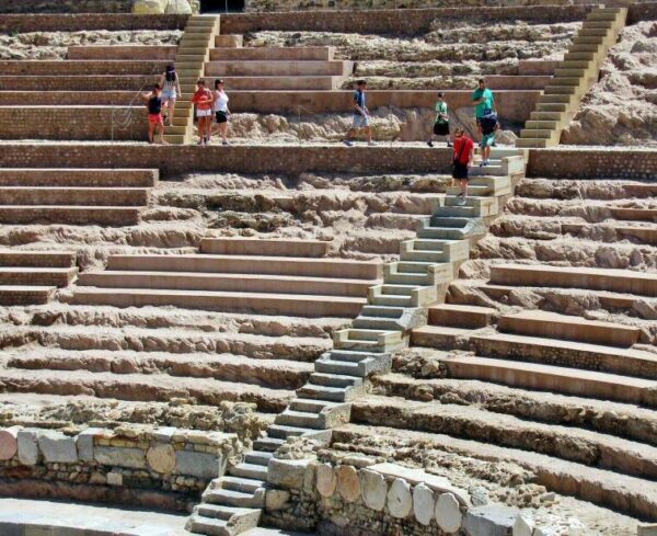 Gradas del teatro romano de Cartagena en Murcia