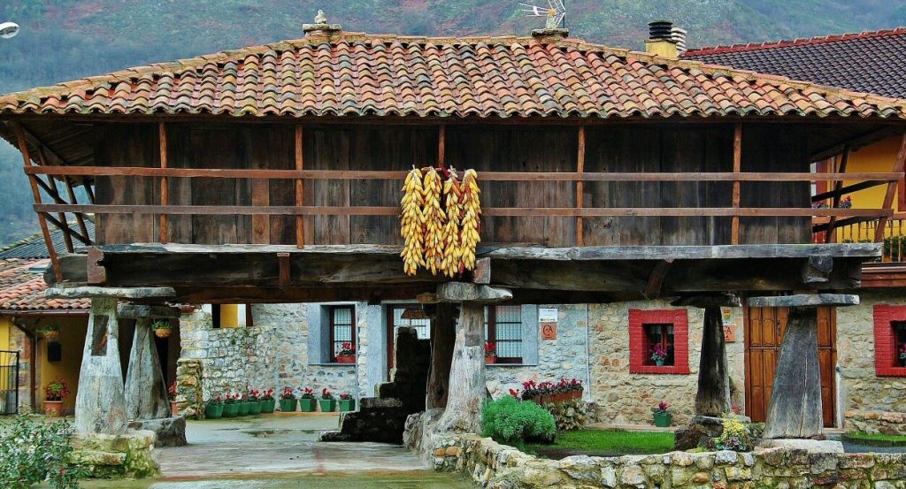 Hórreos en Bueño en Asturias