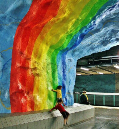 Visitas guiadas para ver el arte en el Metro de Estocolmo