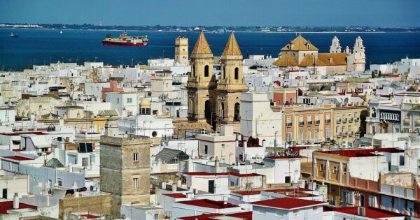 Vistas panorámicas de Cádiz desde la terraza de la Torre Tavira