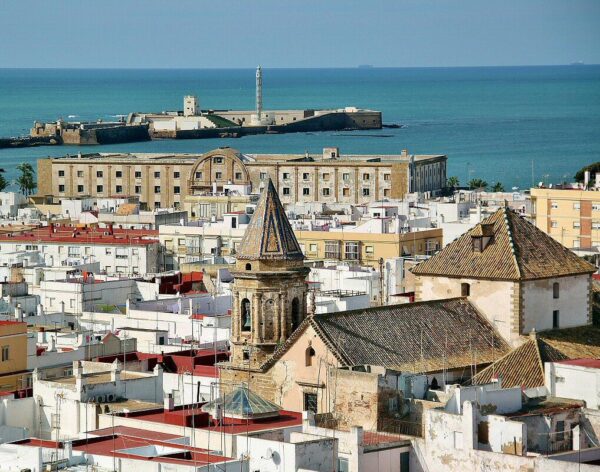 Vistas panorámicas de Cádiz desde la terraza de la Torre Tavira