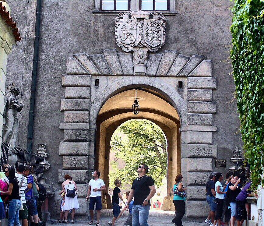 Puerta de entrada al castillo de Cesky Krumlov