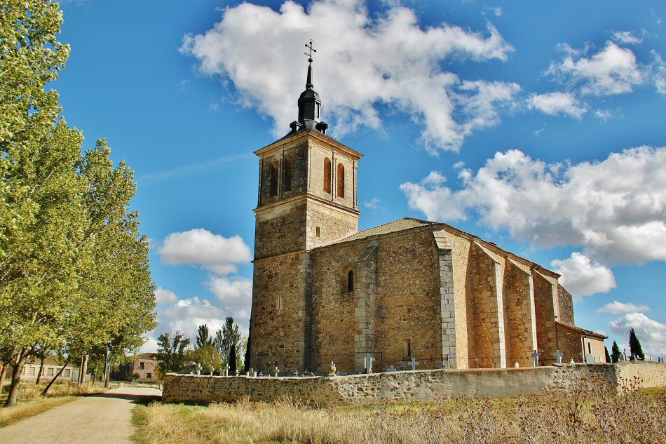 Iglesia de Paradinas en la provincia de Segovia