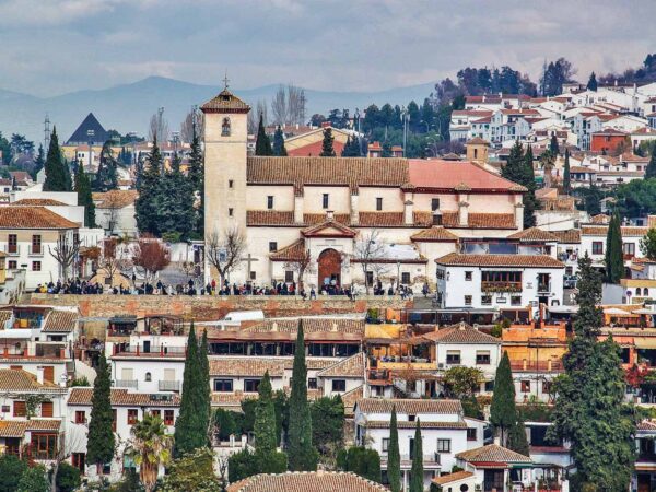 Mirador de San Nicolás en el barrio del Albaicín de Granada