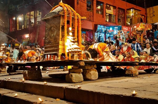 Ritual en Varanasi en India @Foto: Carmen Teira 