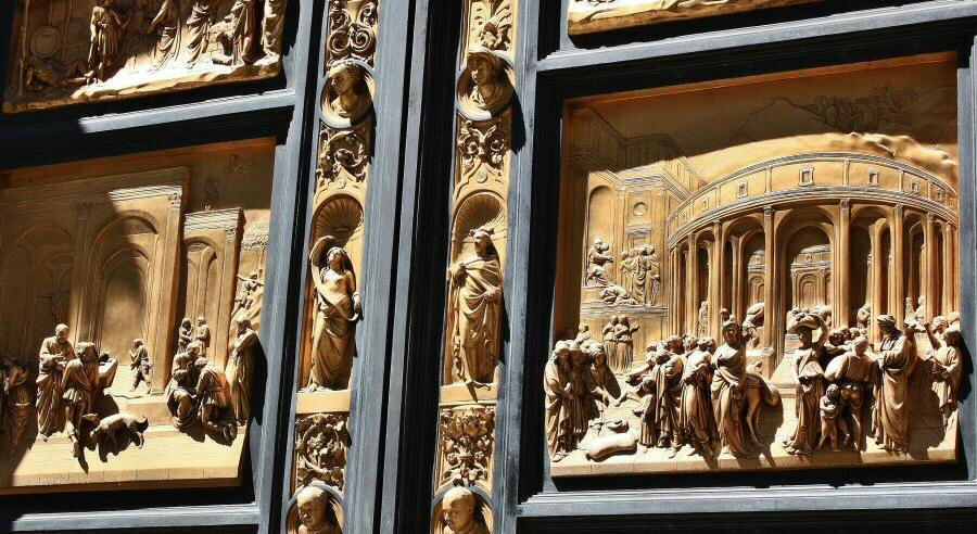 Puertas del Paraíso en Baptisterio de Florencia