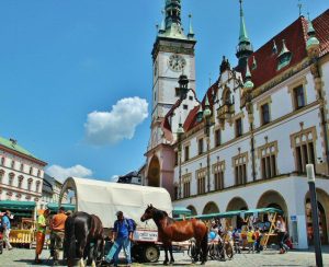 Plaza del ayuntamiento de Olomouc en República Checa