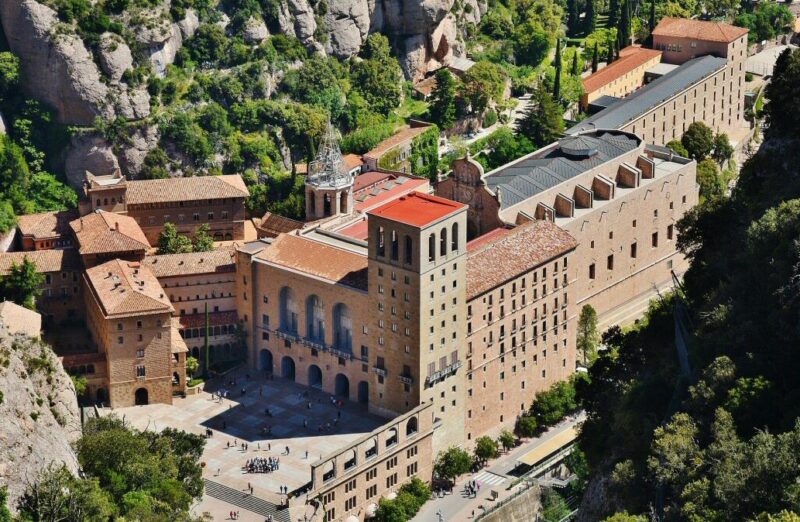 Monasterio de Montserrat cerca de Barcelona