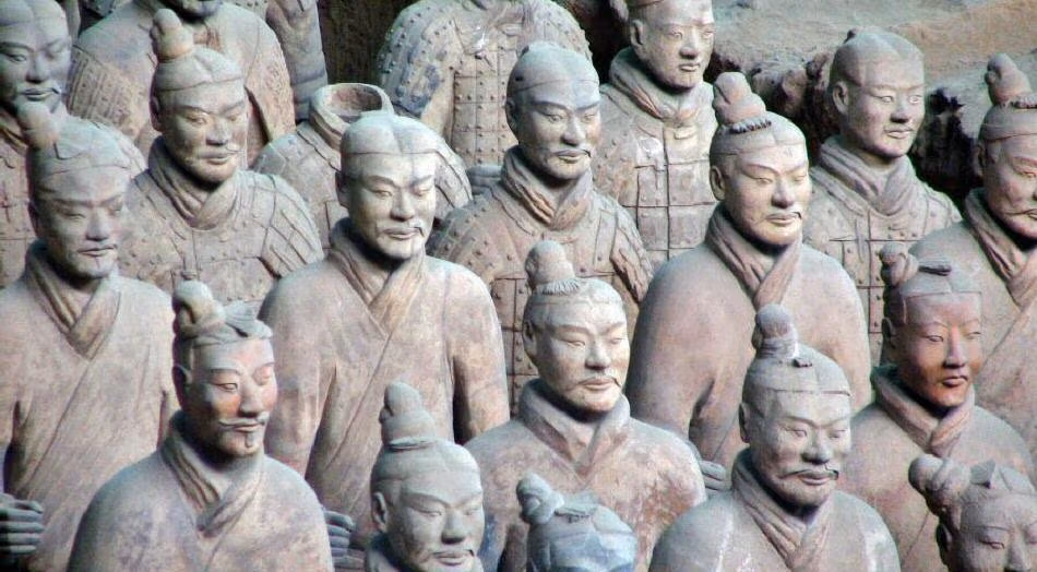 Fouilles des guerriers en terre cuite à Xian