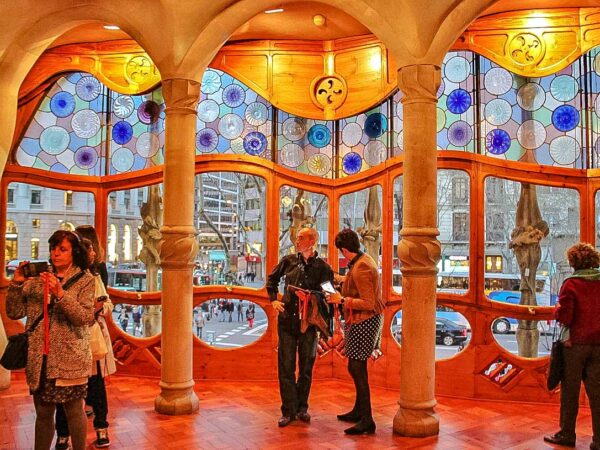 Salón principal de la Casa Batlló de Gaudí en Barcelona