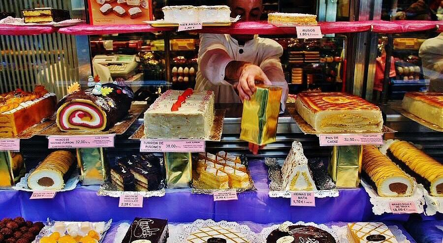 Dulces navideños en la pastelería La Mallorquina en la Puerta del Sol