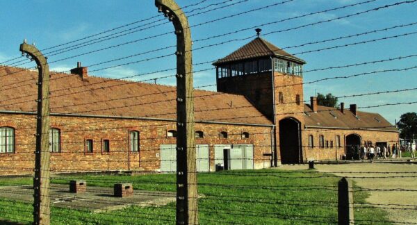 Memorial del antiguo campo de concentración Auschwitz II Birkenau en Polonia