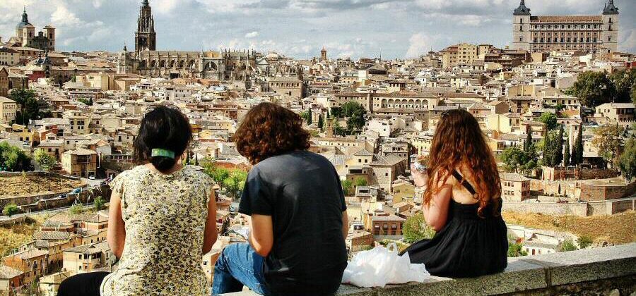 Toledo desde un mirador sobre el río Tajo