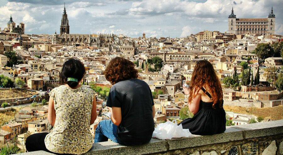 Toledo desde un mirador sobre el río Tajo