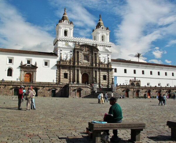 Iglesia de San Francisco en Quito en Ecuador