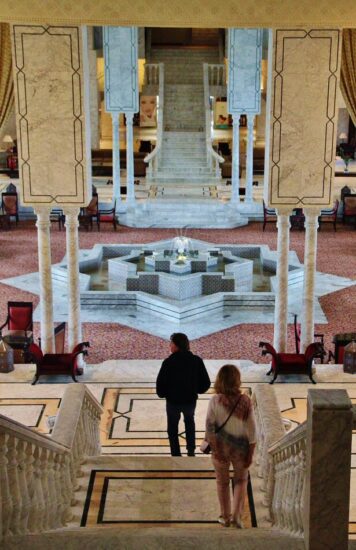 Lobby del hotel Le Royal Hammamet de BlueBay en Túnez