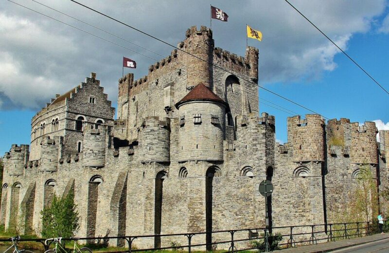 Castillo de los Condes de Flandes en Gante en la región belga de Flandes