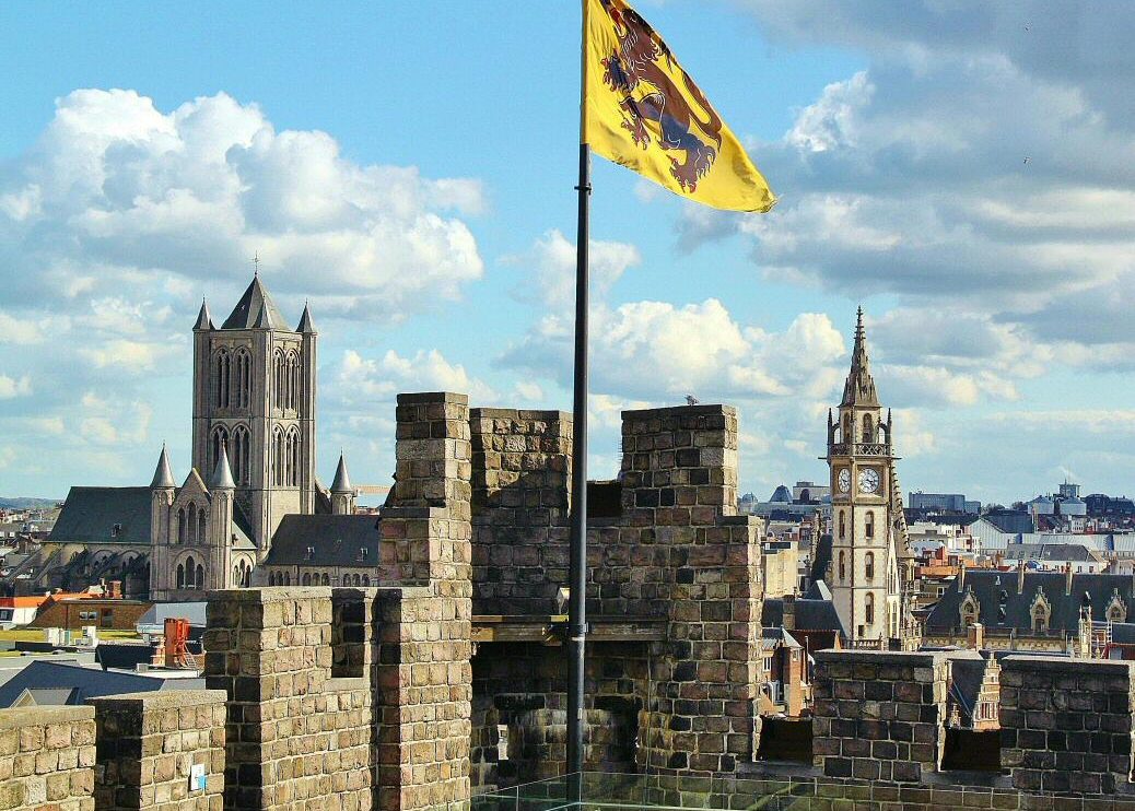 Castillo de los Condes de Flandes en Gante en la región belga de Flandes
