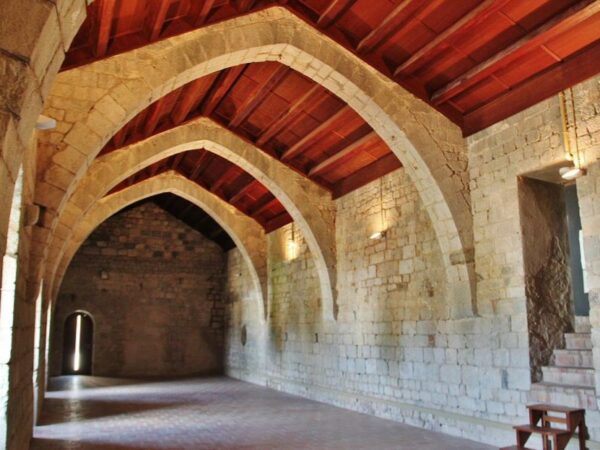 Monasterio de Vilabertran en provincia de Girona