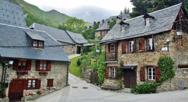 Rincón de Bagergue en el Valle de Arán en los Pirineos de Cataluña